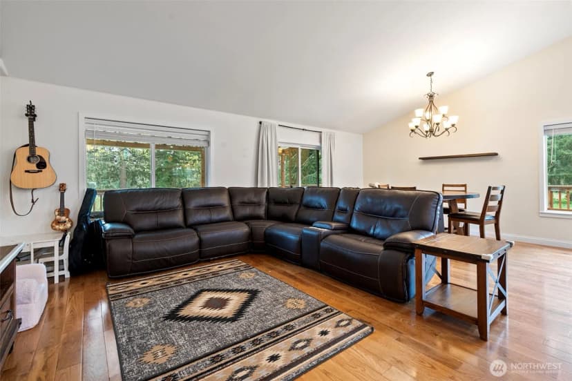 Property photo for 17511 Scenic Shores Court Se, Yelm photo 4