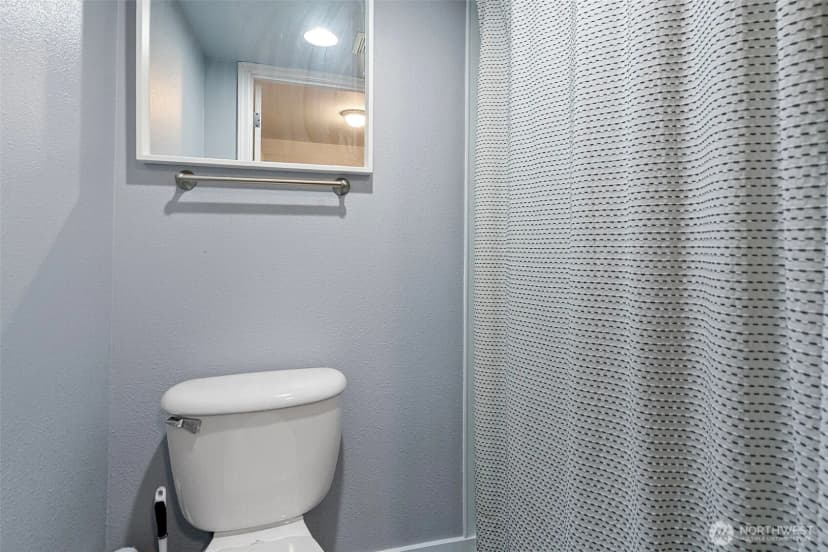 Property photo for 17511 Scenic Shores Court Se, Yelm photo 22
