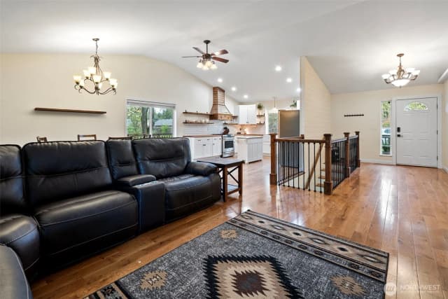 Property photo for 17511 Scenic Shores Court Se, Yelm photo 3