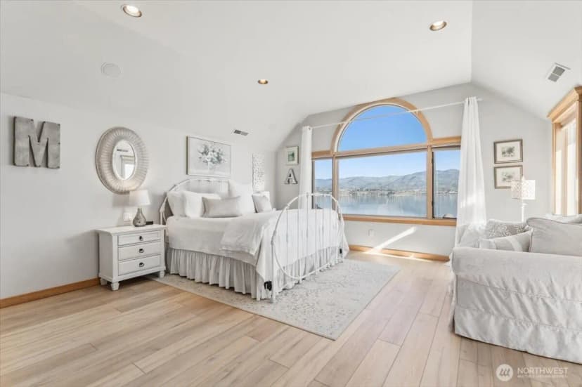 Property photo for 3300 S Lakeshore Rd, Chelan photo 22