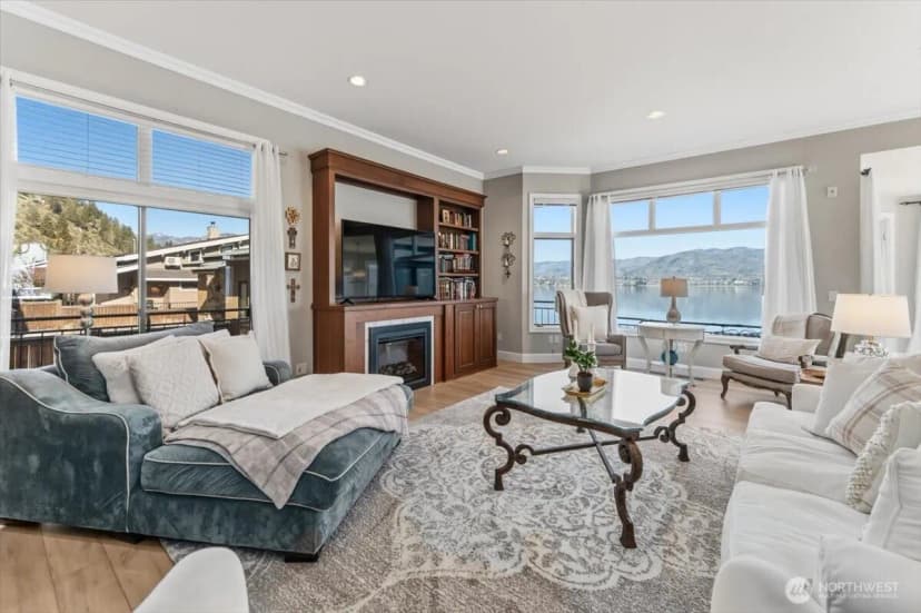 Property photo for 3300 S Lakeshore Rd, Chelan photo 8