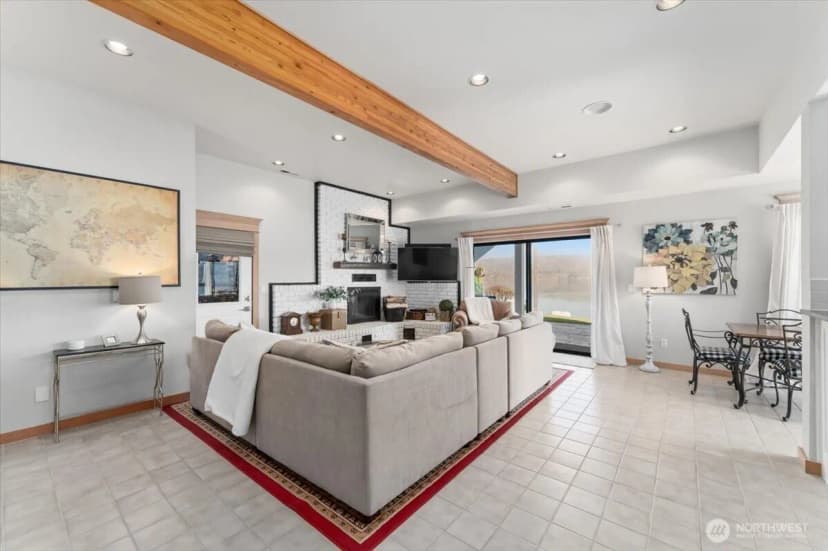Property photo for 3300 S Lakeshore Rd, Chelan photo 27
