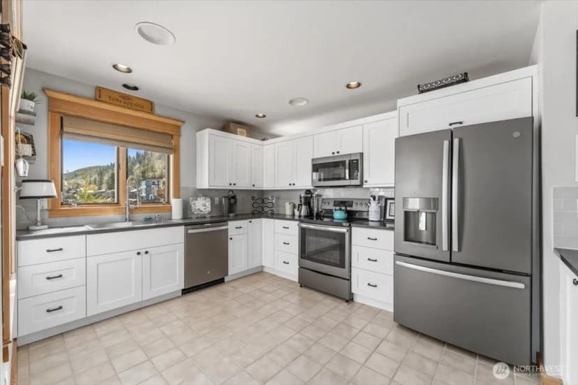 Property photo for 3300 S Lakeshore Rd, Chelan photo 29