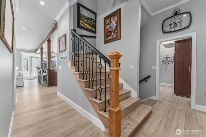 Property photo for 3300 S Lakeshore Rd, Chelan photo 7