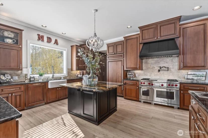 Property photo for 3300 S Lakeshore Rd, Chelan photo 13