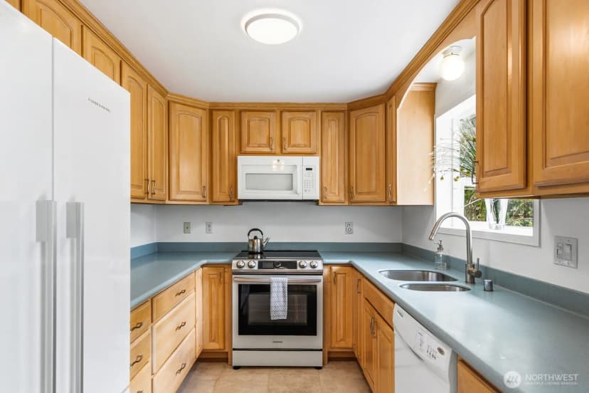 Property photo for 3302 177th Place Sw, Lynnwood photo 16