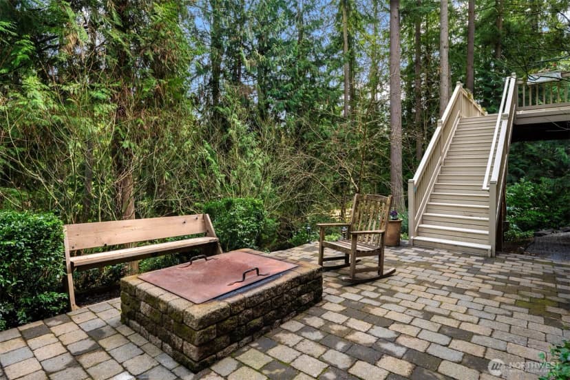Property photo for 13609 Ne 28th Street, Bellevue photo 24