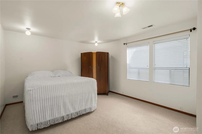 Property photo for 1205 11th Court Sw, Olympia photo 24