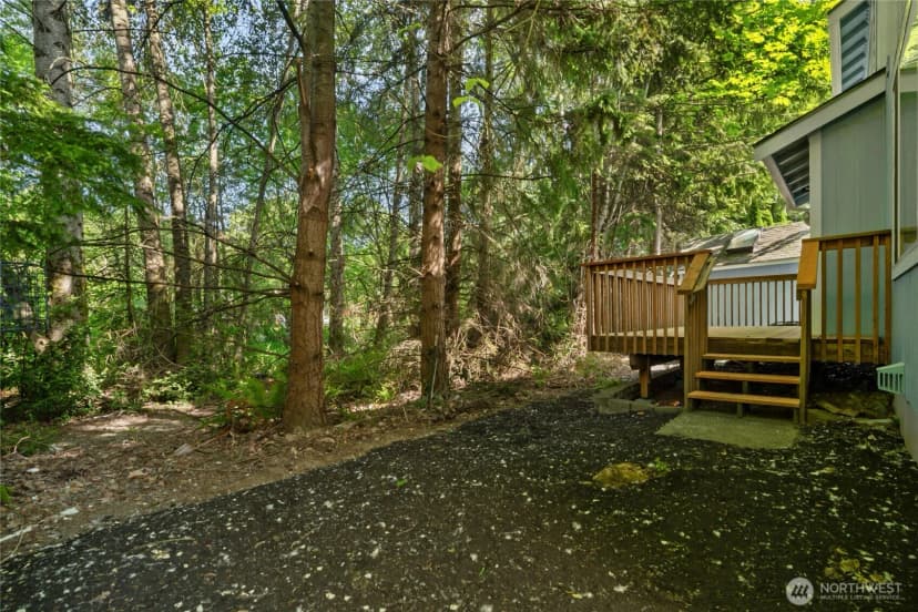 Property photo for 5711 Pasinetti Street E, Fife photo 23