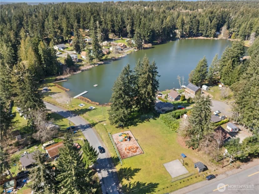Property photo for 19025 Sw 23rd St, Lakebay photo 6