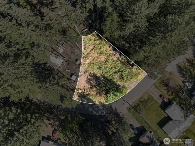 Property photo for 19025 Sw 23rd St, Lakebay photo 5