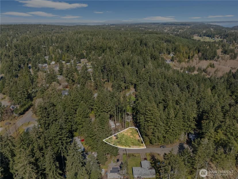 Property photo for 19025 Sw 23rd St, Lakebay