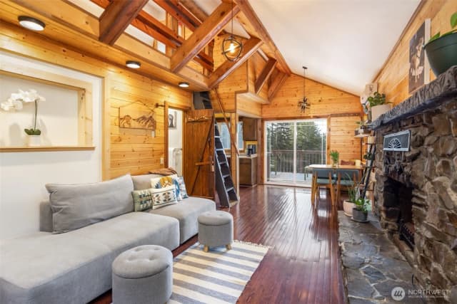 Property photo for 451 Aspen Springs Road, Cle Elum photo 4
