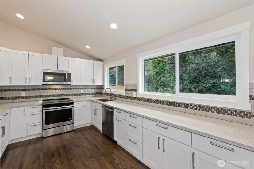 Property photo for 5110 S 163rd Place, Tukwila photo 12