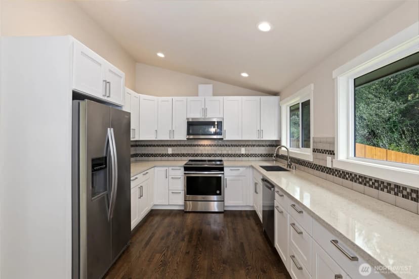 Property photo for 5110 S 163rd Place, Tukwila photo 11