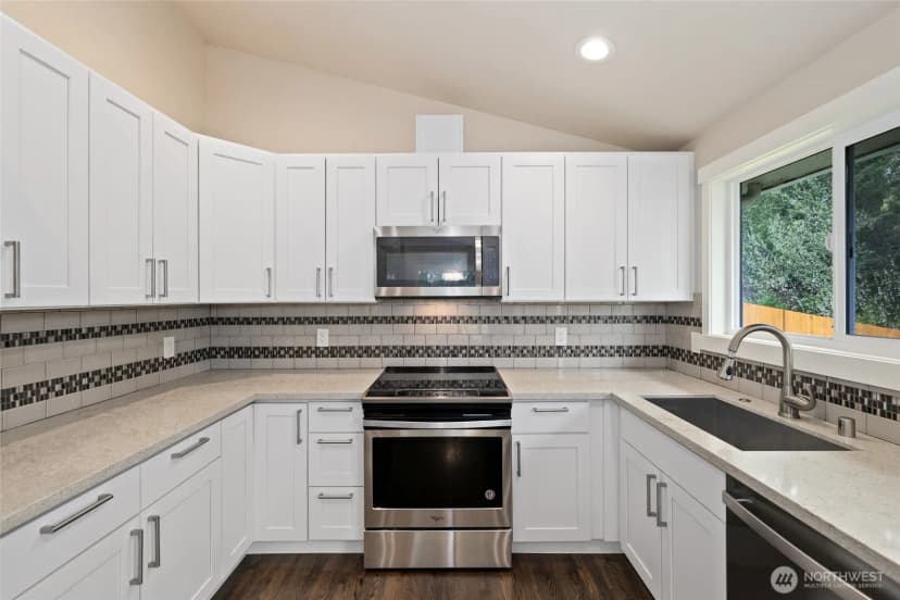 Property photo for 5110 S 163rd Place, Tukwila photo 13