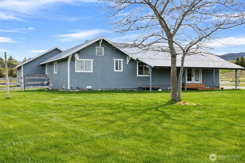 Property photo for 28 Highway 7, Tonasket