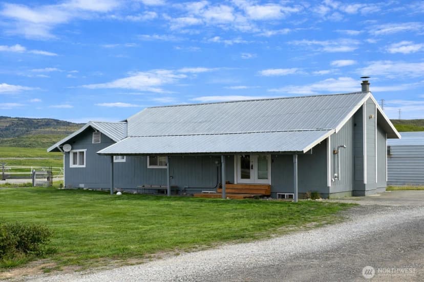 Property photo for 28 Highway 7, Tonasket photo 32