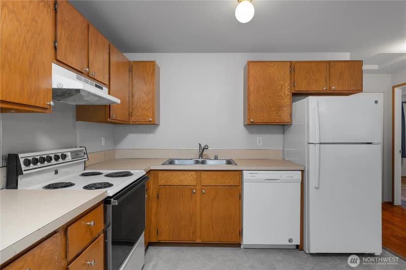 Property photo for 4938 Wilshire Court Se #a & B, Lacey photo 9