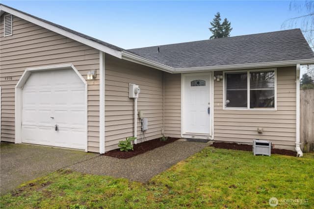 Property photo for 4938 Wilshire Court Se #a & B, Lacey photo 2
