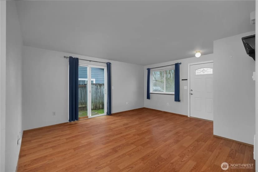 Property photo for 4938 Wilshire Court Se #a & B, Lacey photo 5