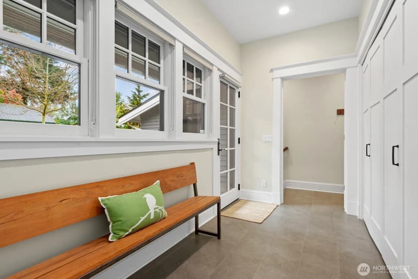 Property photo for 5801 Kensington Place N, Seattle photo 10