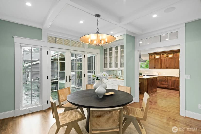 Property photo for 5801 Kensington Place N, Seattle photo 6
