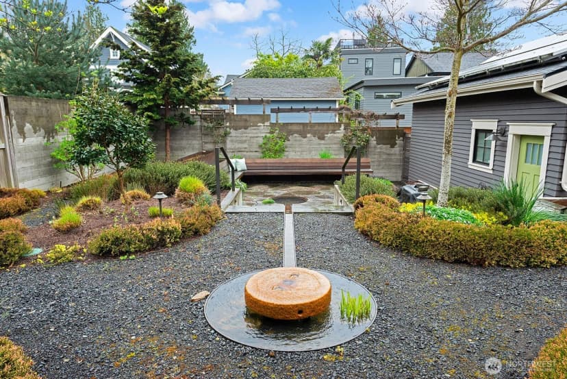Property photo for 5801 Kensington Place N, Seattle photo 26