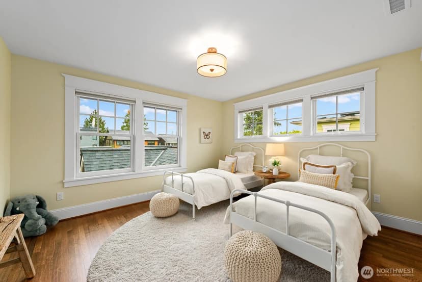 Property photo for 5801 Kensington Place N, Seattle photo 16