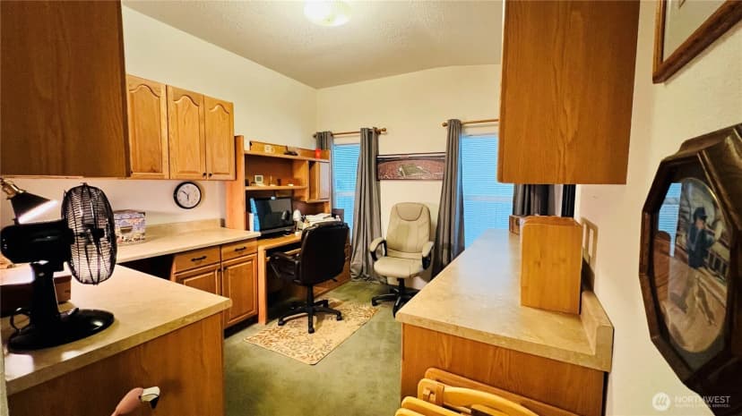 Property photo for 7010 W Dahl Road, Deer Park photo 28