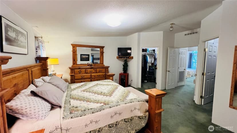 Property photo for 7010 W Dahl Road, Deer Park photo 23