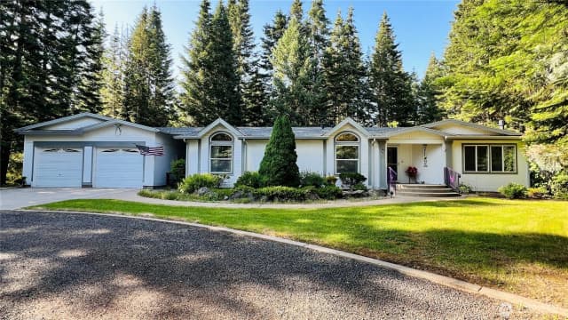Property photo for 7010 W Dahl Road, Deer Park