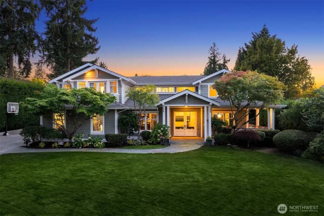 Property photo for 4427 95th Avenue Ne, Yarrow Point
