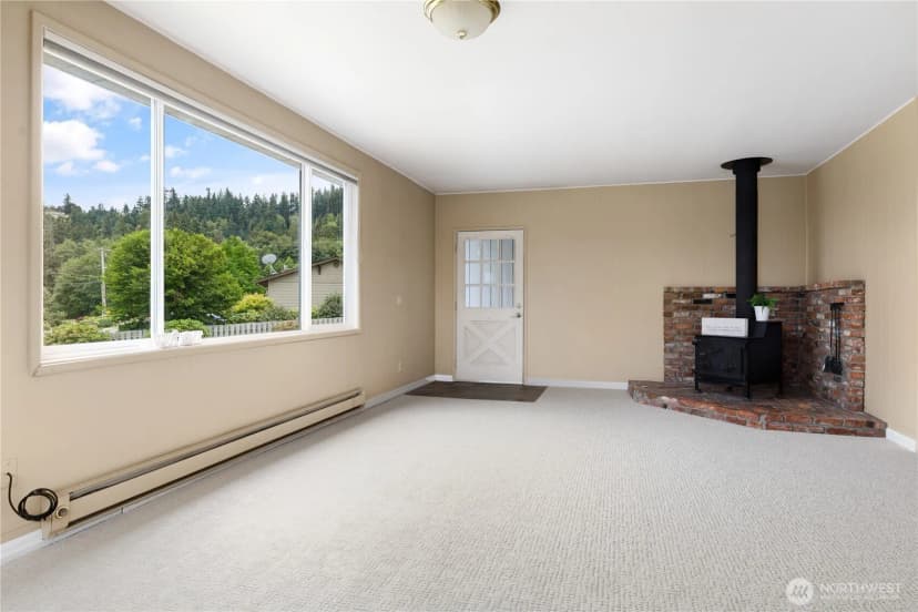 Property photo for 690 Maplewood Loop, Oak Harbor photo 20