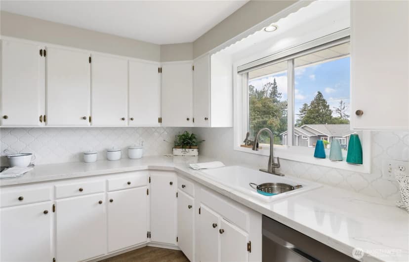 Property photo for 690 Maplewood Loop, Oak Harbor photo 12