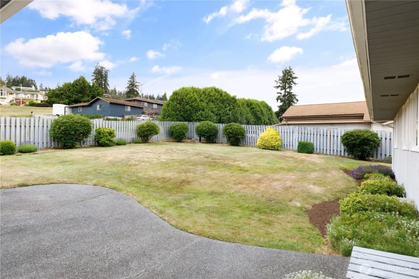 Property photo for 690 Maplewood Loop, Oak Harbor photo 37