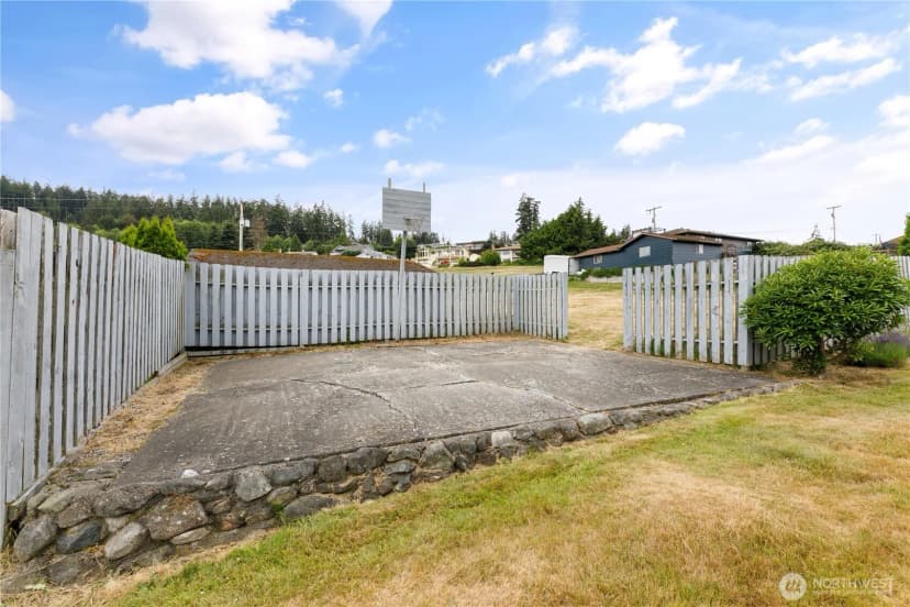 Property photo for 690 Maplewood Loop, Oak Harbor photo 35