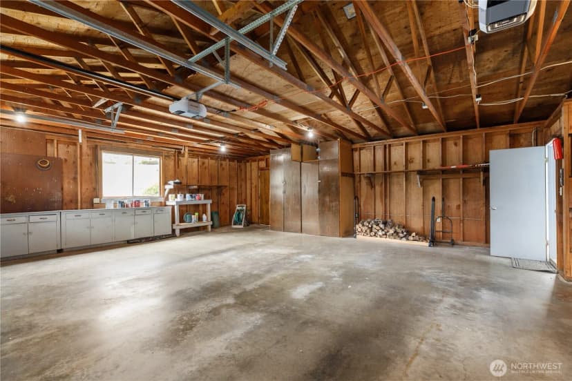 Property photo for 690 Maplewood Loop, Oak Harbor photo 33