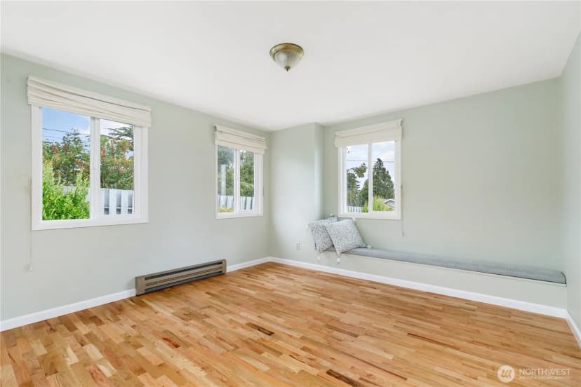 Property photo for 690 Maplewood Loop, Oak Harbor photo 24