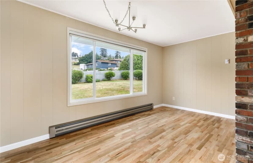 Property photo for 690 Maplewood Loop, Oak Harbor photo 10