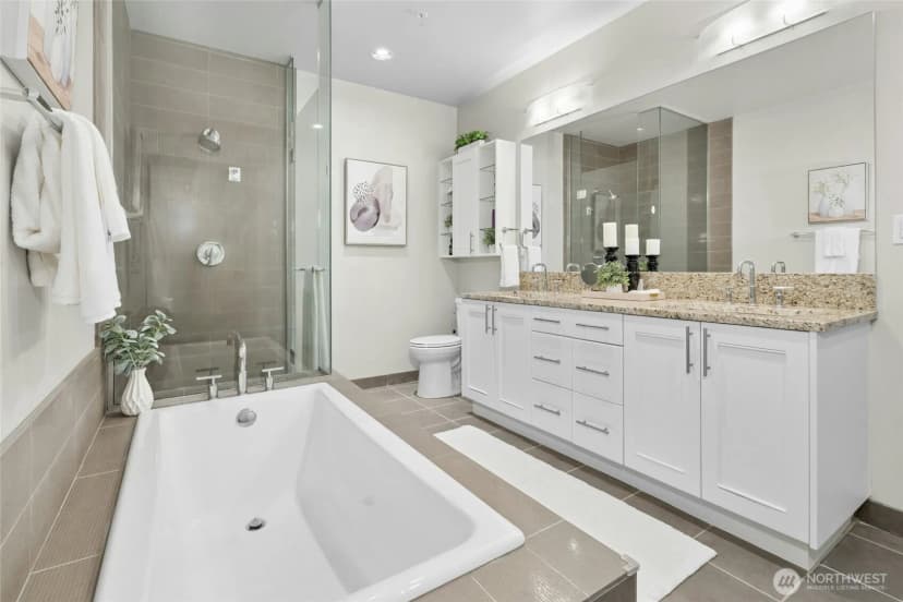 Property photo for 10650 Ne 9th Place #2025, Bellevue photo 10