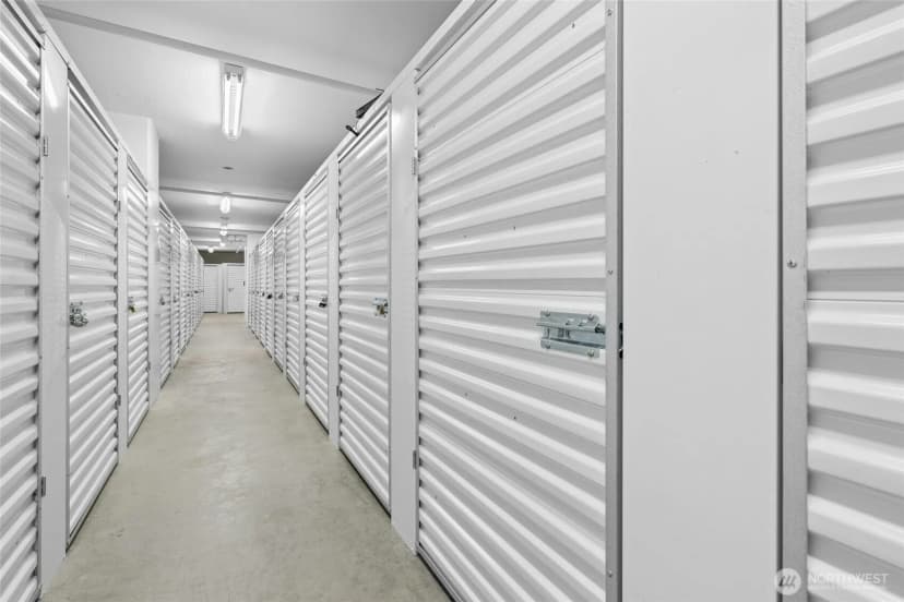 Property photo for 10650 Ne 9th Place #2025, Bellevue photo 23