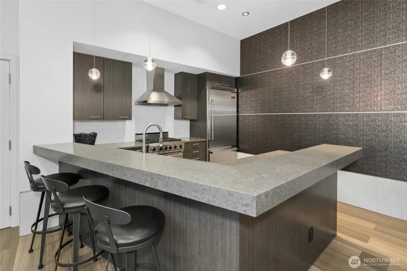 Property photo for 10650 Ne 9th Place #2025, Bellevue photo 20