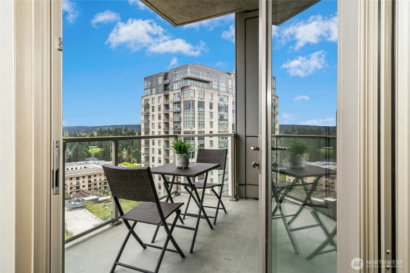Property photo for 10650 Ne 9th Place #2025, Bellevue photo 15