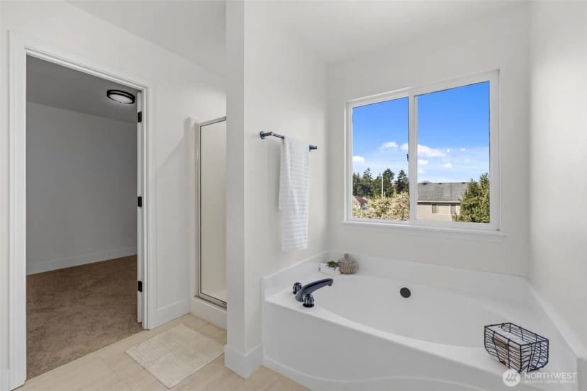 Property photo for 24329 119th Avenue Se, Kent photo 27