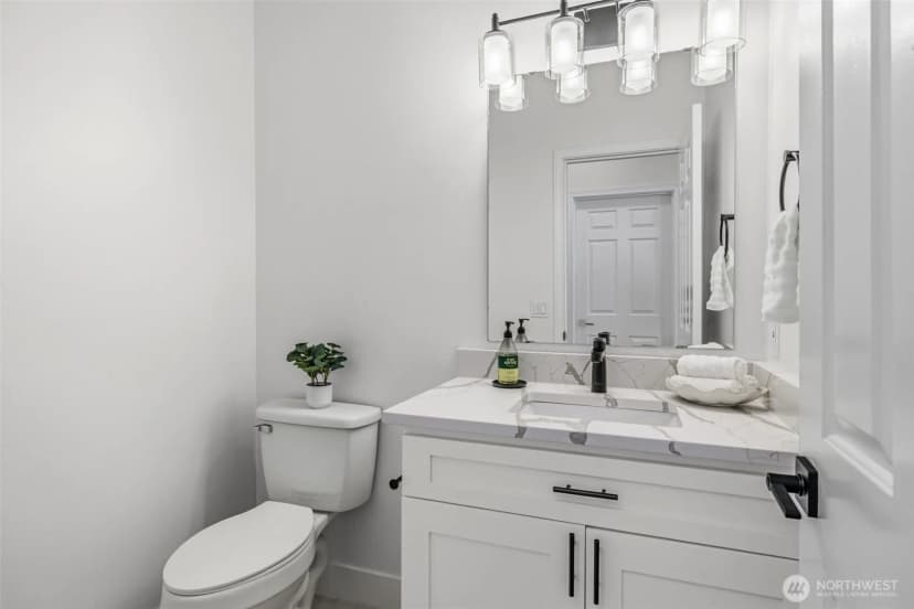 Property photo for 24329 119th Avenue Se, Kent photo 18