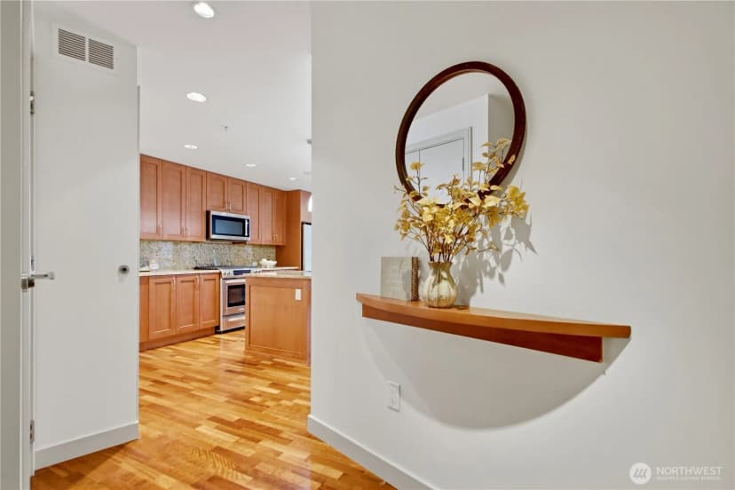Property photo for 10650 Ne 9th Place #1527, Bellevue photo 6
