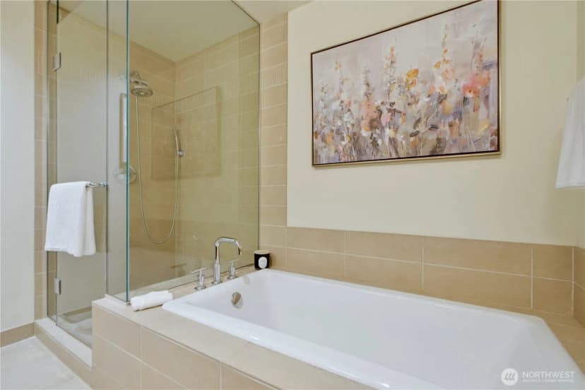 Property photo for 10650 Ne 9th Place #1527, Bellevue photo 12
