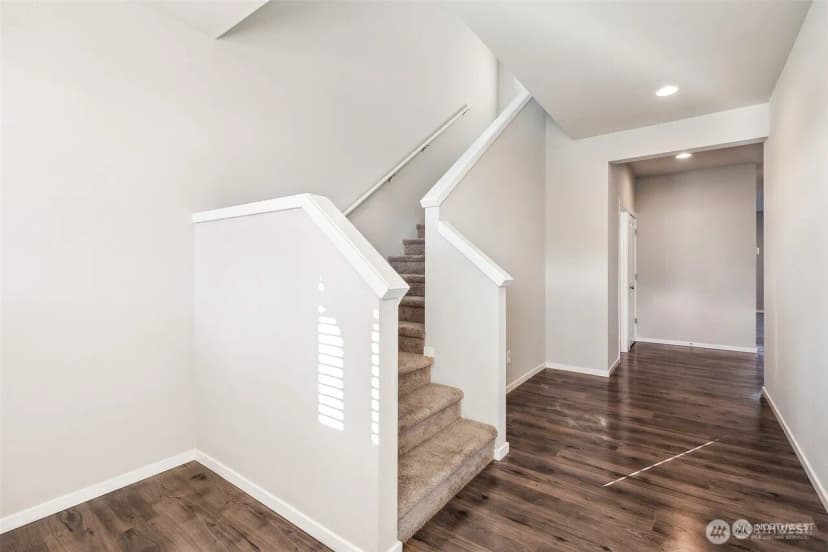 Property photo for 6930 Oleander Ave Ne, Lacey photo 4