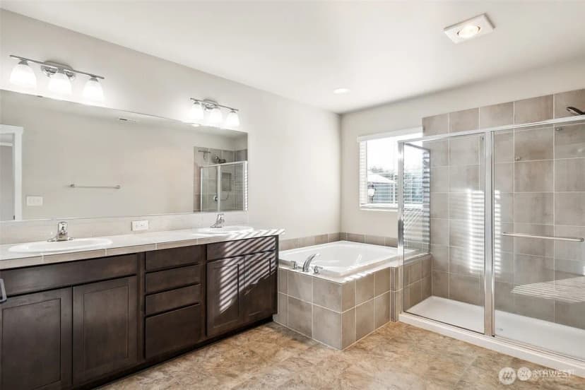 Property photo for 6930 Oleander Ave Ne, Lacey photo 11